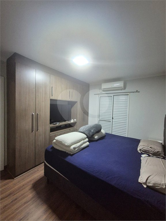 Casa à venda com 3 quartos, sendo 1 suíte, no condomínio Mariana, São Paulo - SP