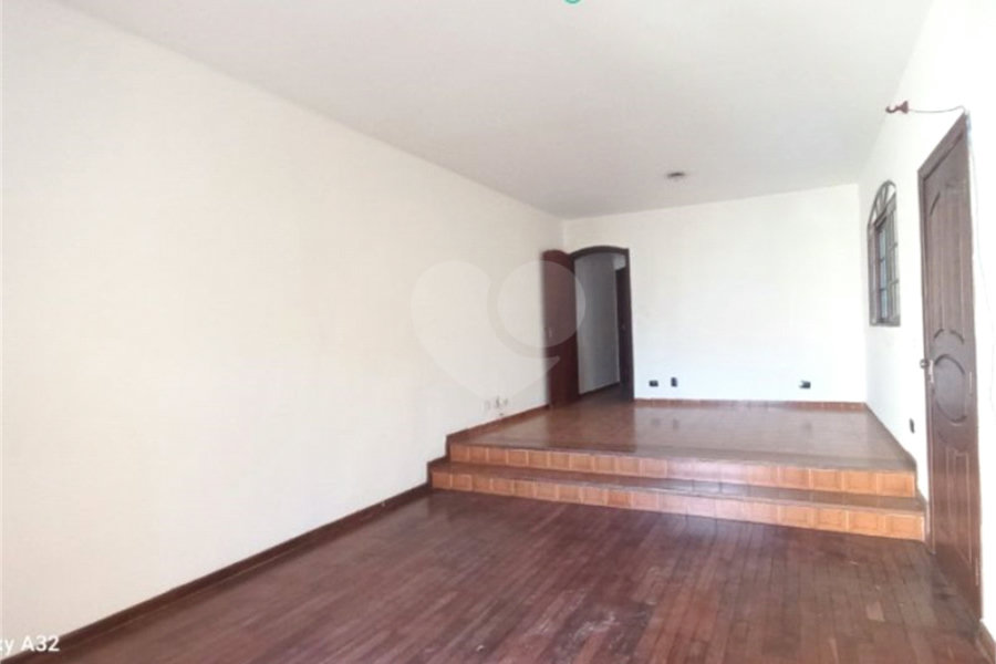 Sobrado à venda com 3 quartos, sendo 1 suíte, em Butantã, São Paulo, SP