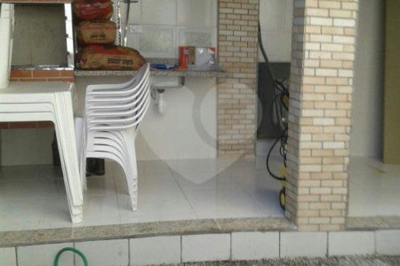 Casa à venda com 4 quartos, sendo 3 suítes, em Barra Funda, São Paulo, SP