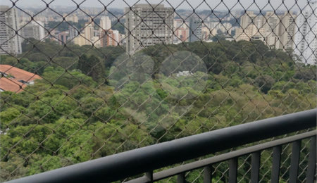 Apartamento à venda com 3 suítes em Vila Suzana, São Paulo, SP