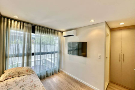 Casa à venda com 2 suítes no condomínio Gran Loft, Cotia - SP