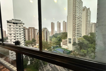 Apartamento à venda com 4 quartos, sendo 3 suítes,  em Vila Andrade, São Paulo, SP