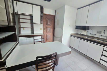 Cobertura à venda com 3 quartos, sendo 1 suíte, em Tijuca, Rio de Janeiro, RJ