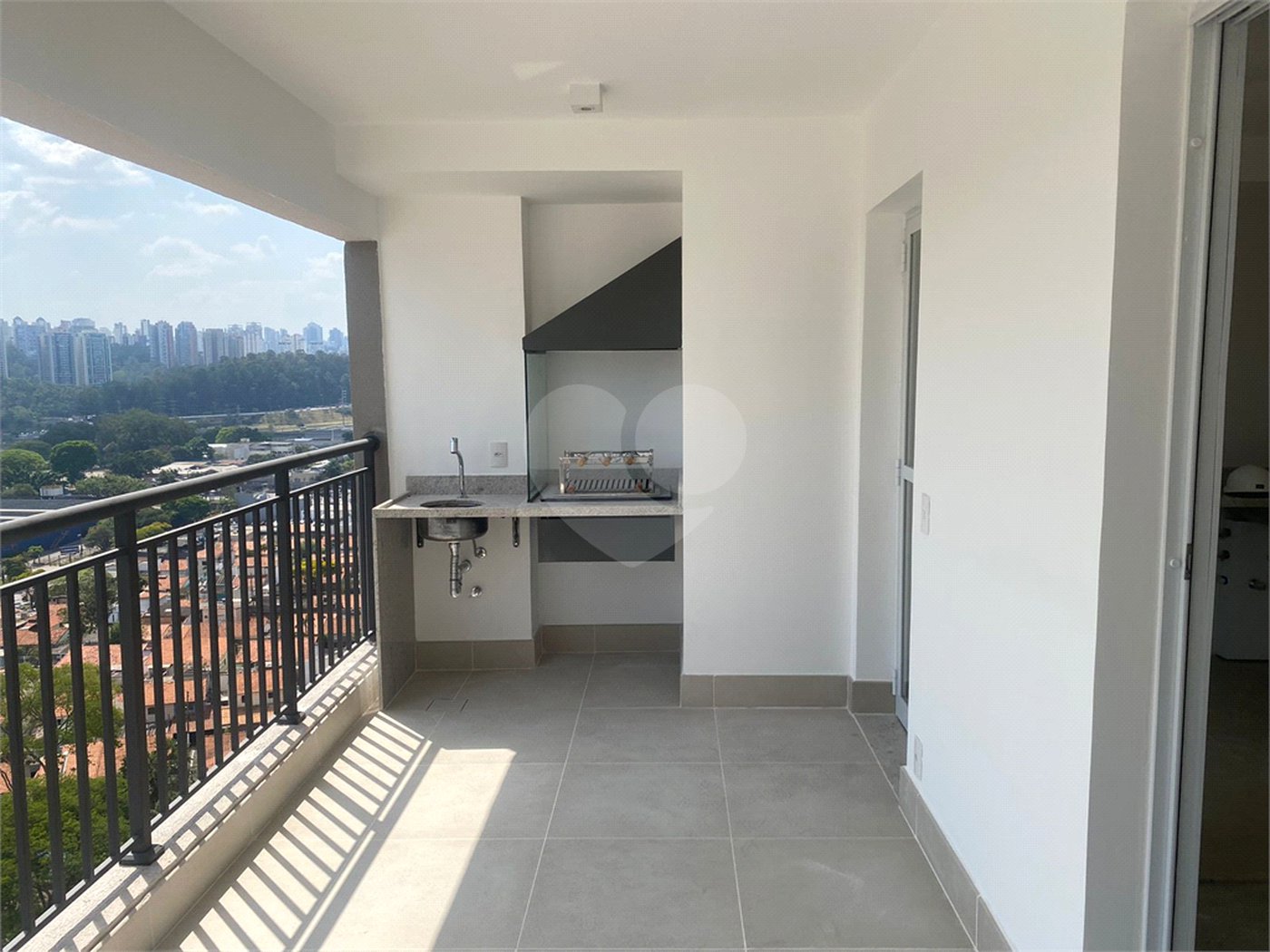 Apartamento à venda com 2 suítes em Santo Amaro, São Paulo, SP