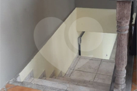 Sobrado à venda com 8 quartos em Jardim São Luís, São Paulo, SP