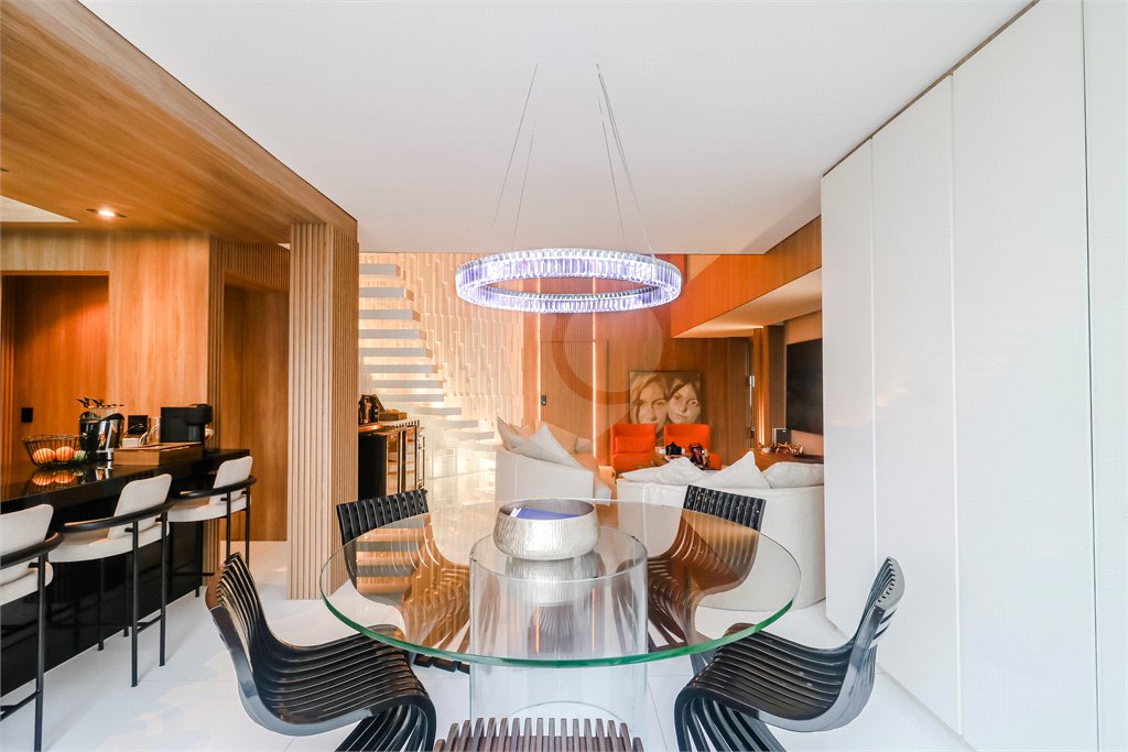 Apartamento à venda com 3 suítes em Cidade Monções, São Paulo, SP