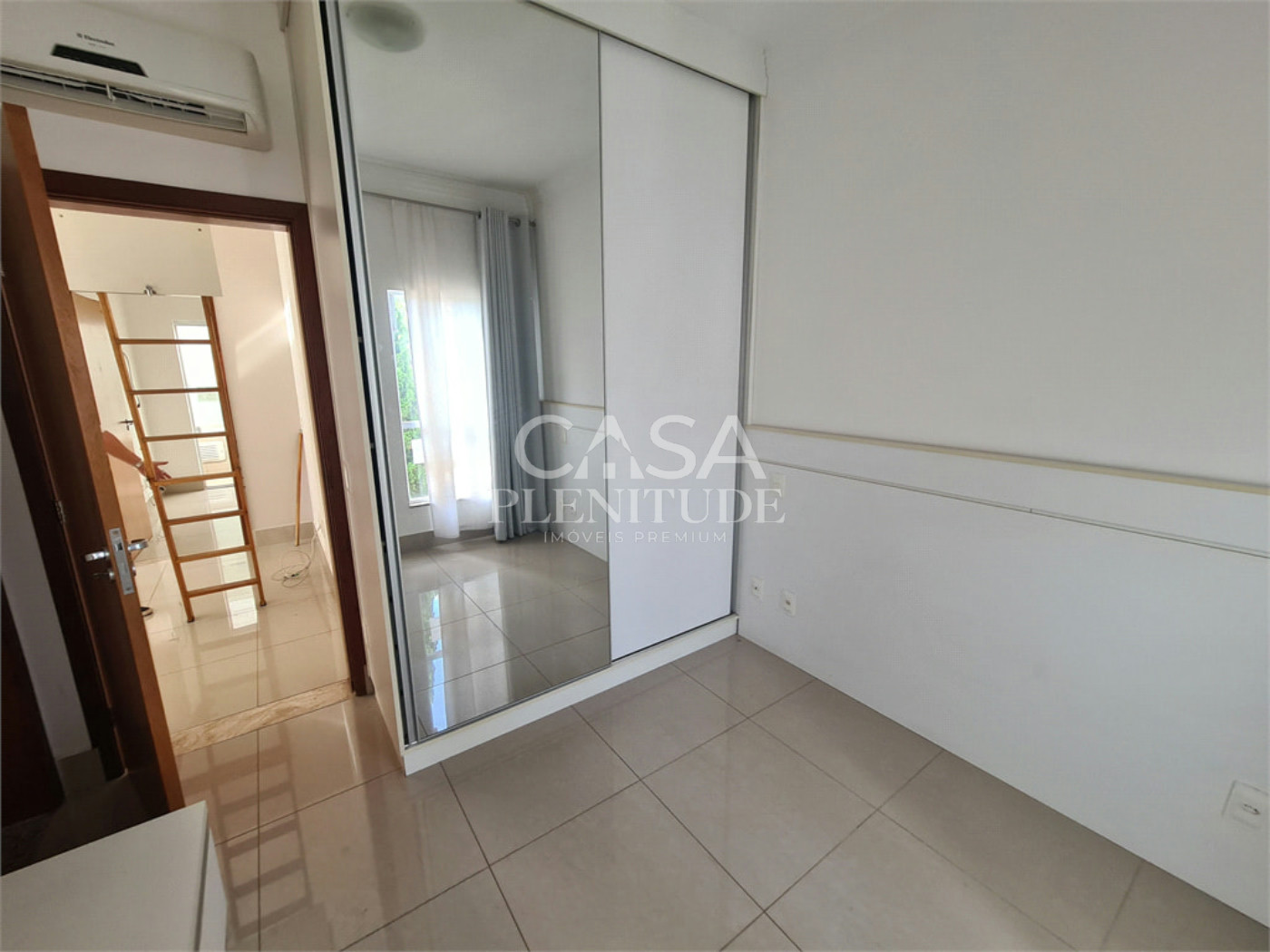 Casa em condomínio à venda com 3 suítes, em Iporanga, Sorocaba, SP