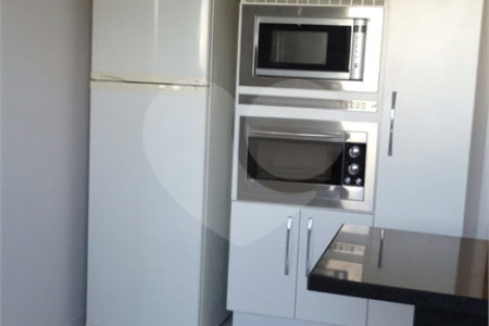 Casa à venda com 3 suítes no condomínio Picollo, Louveira - SP