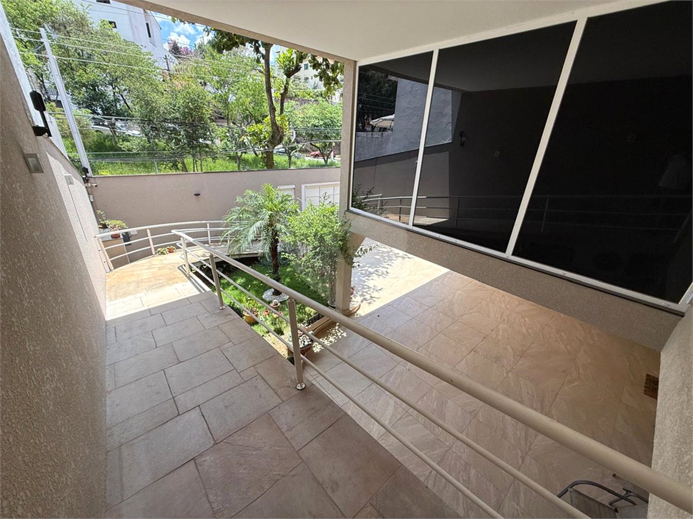 Sobrado à venda com 5 quartos, sendo 3 suítes, em Jardim Franca, São Paulo, SP