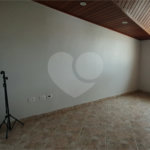 Casa à venda com 4 quartos, sendo 3 suítes, no condomínio Vila Inglesa, Sorocaba - SP