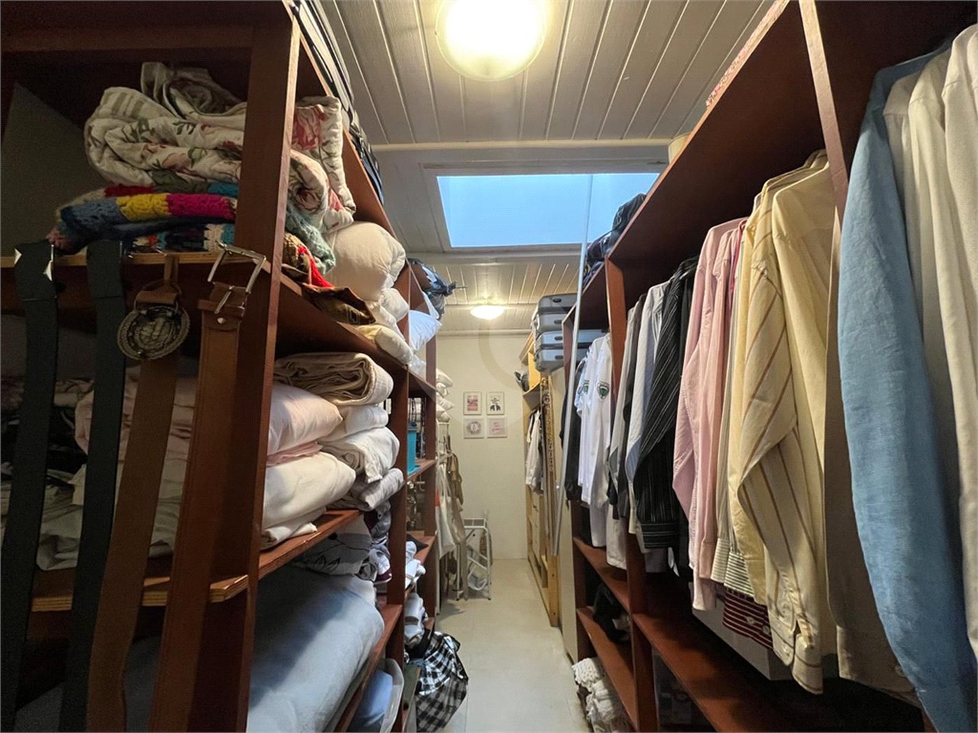 Casa à venda com 5 quartos, sendo 2 suítes, em Parque Residencial Colina das Estrelas, Tatuí, SP