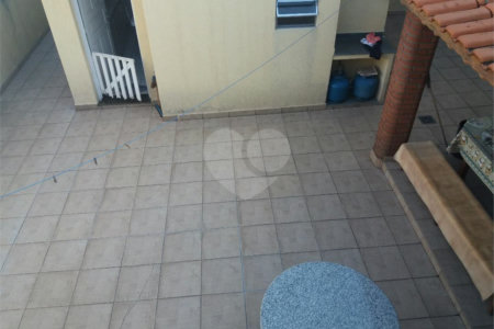 Sobrado à venda com 3 quartos em Vila Barreto, São Paulo, SP