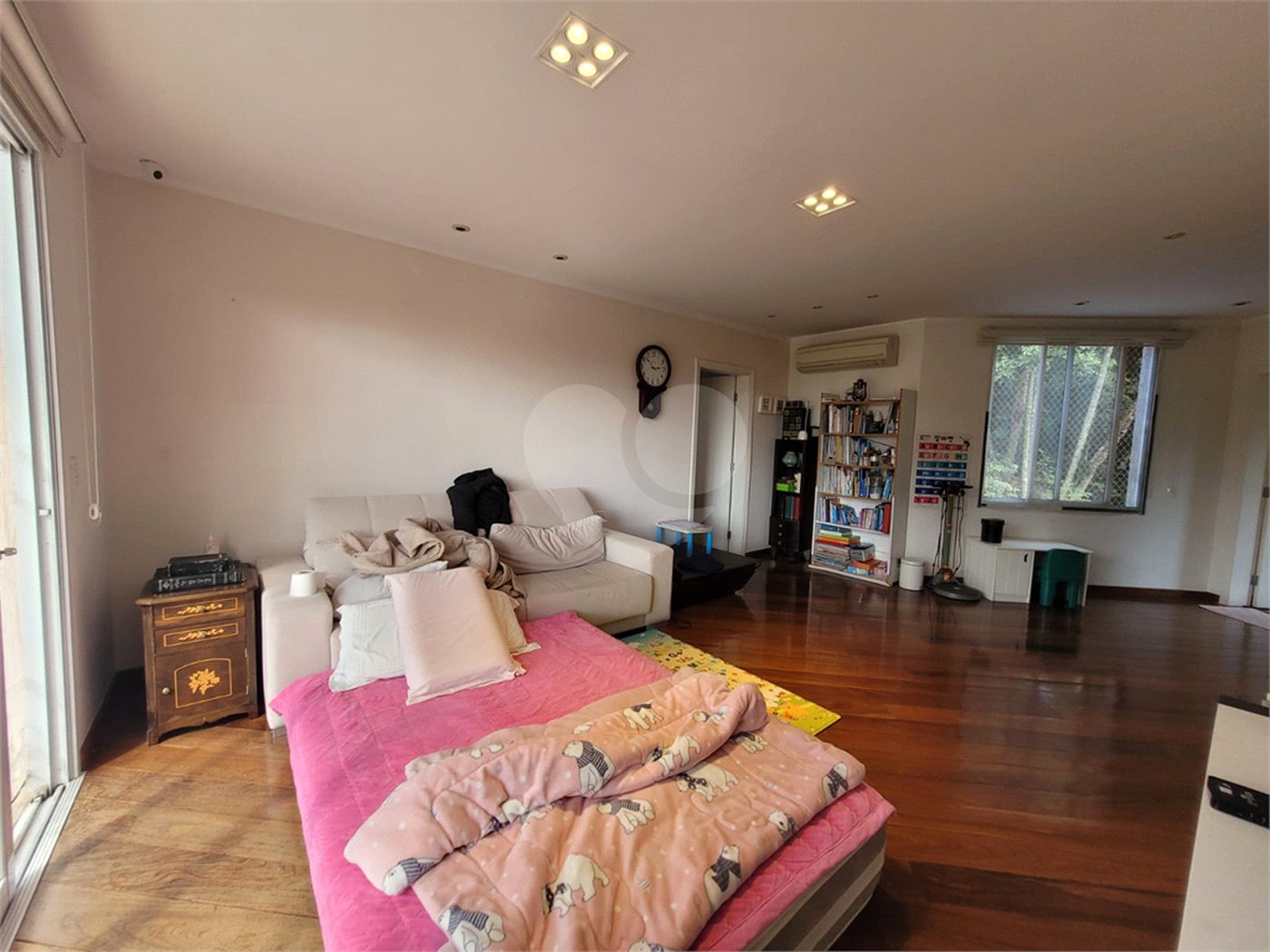 Casa à venda com 3 suítes no condomínio Alpes da Cantareira, Mairiporã - SP