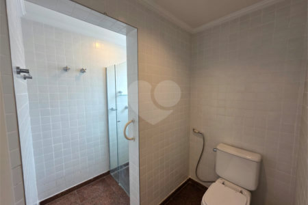 Apartamento à venda com 3 suítes em Vila Uberabinha, São Paulo, SP