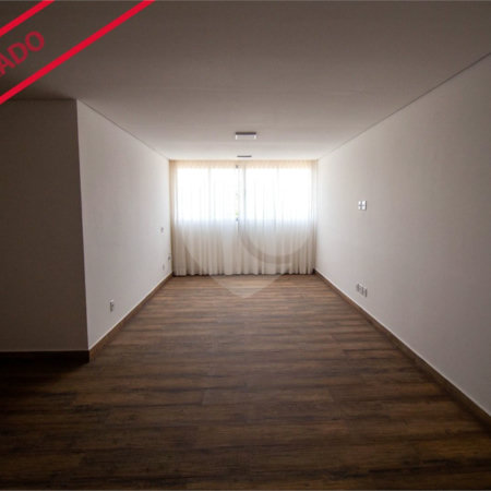 Apartamento à venda com 3 quartos, sendo 1 suíte,  em Jardim Flórida, São Roque, SP