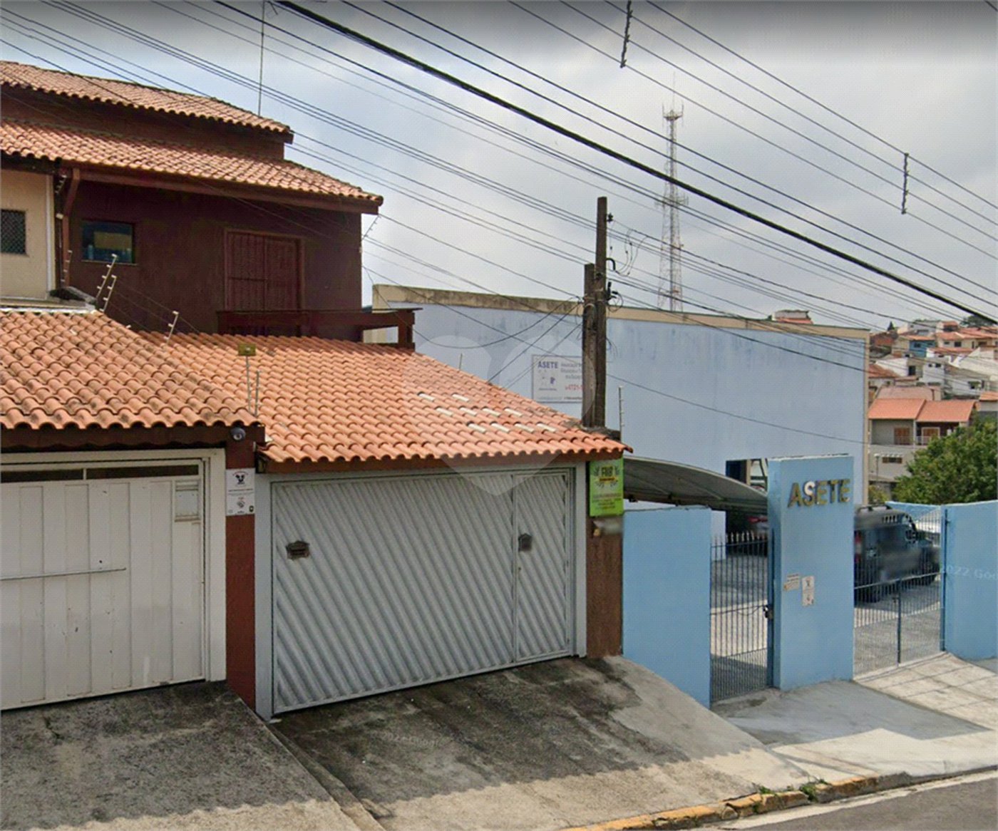 Sobrado à venda com 2 quartos, sendo 1 suíte, em Chácara Jafet, Mogi das Cruzes, SP