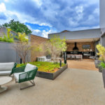 Apartamento à venda com 4 quartos, sendo 2 suítes,  em Jardim das Acácias, São Paulo, SP