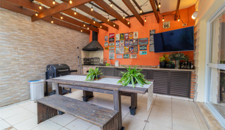 Casa à venda com 4 suítes no condomínio Vila das Acacias, São Paulo - SP