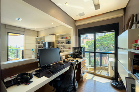 Apartamento à venda com 3 suítes em Sumarezinho, São Paulo, SP