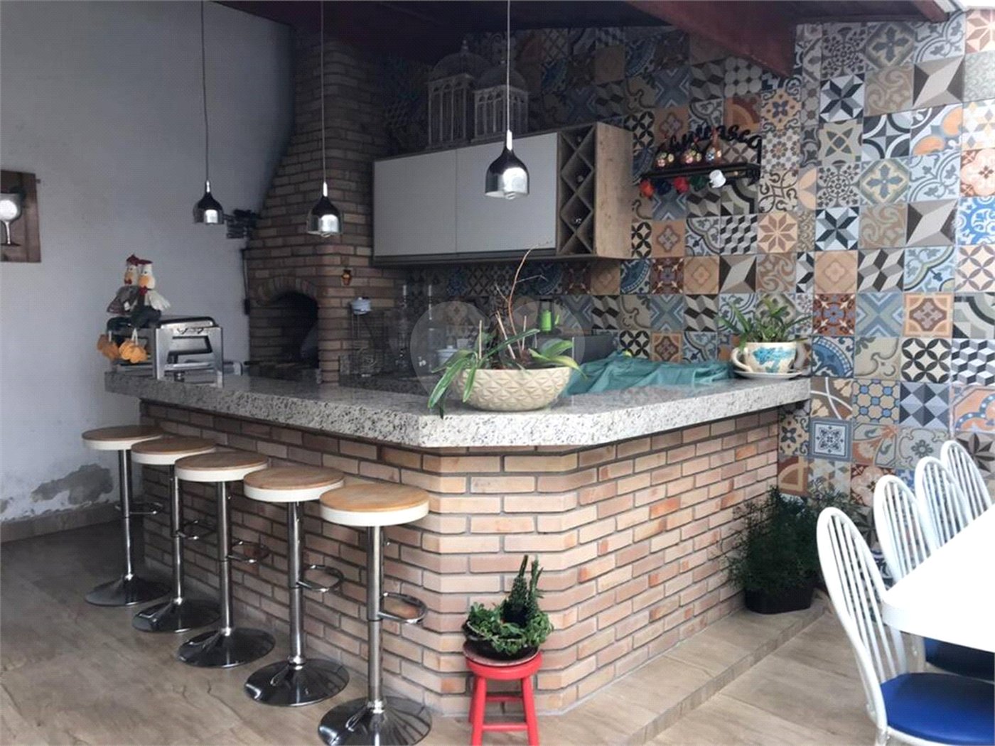 Sobrado à venda com 3 quartos, sendo 1 suíte,  em Vila Varela, Poá, SP