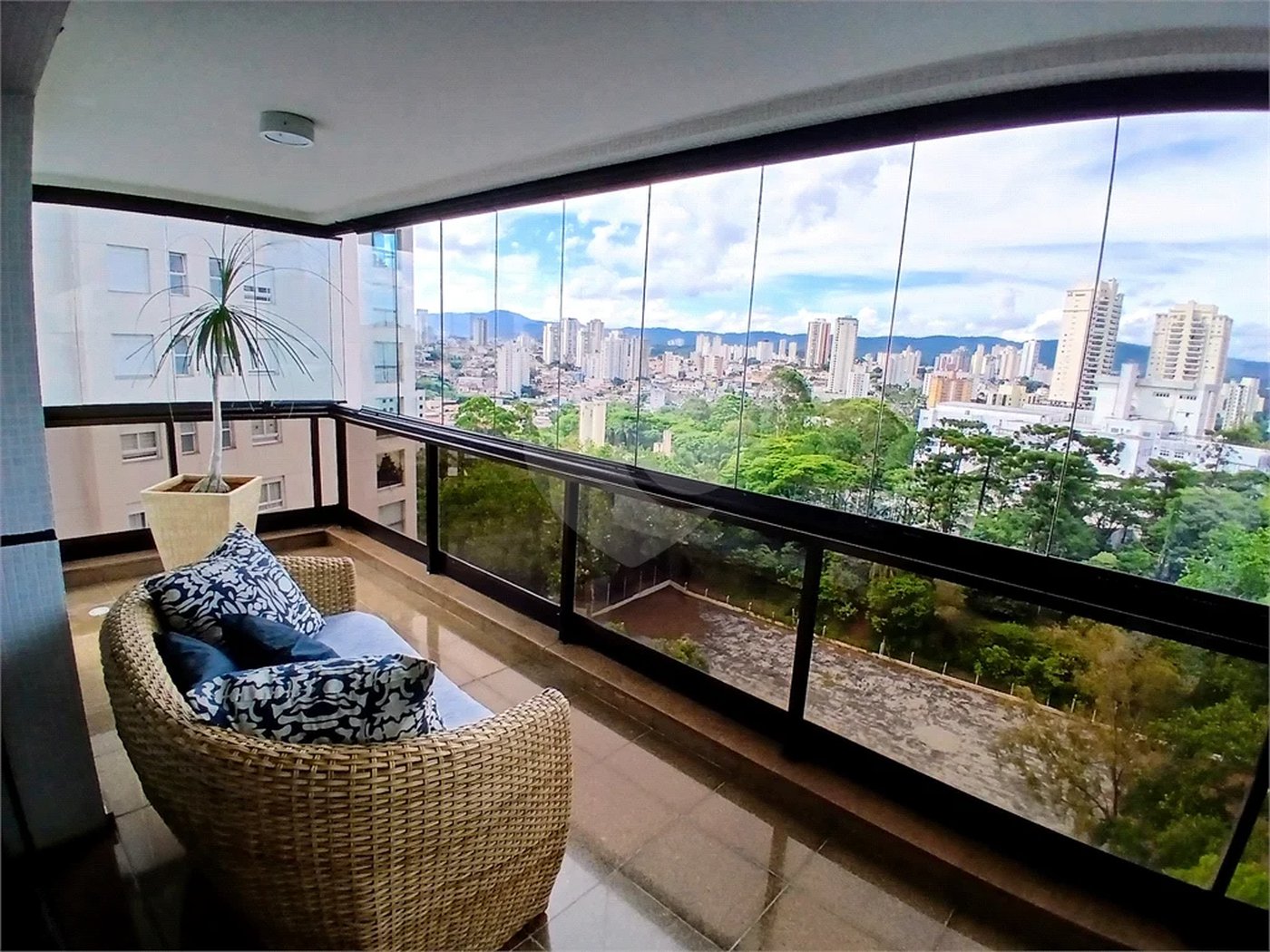 Apartamento à venda com 4 suítes em Santana, São Paulo, SP