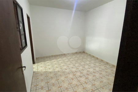 Casa para alugar com 2 quartos, sendo 1 suíte,  em Vila Carolina, Itapetininga, SP