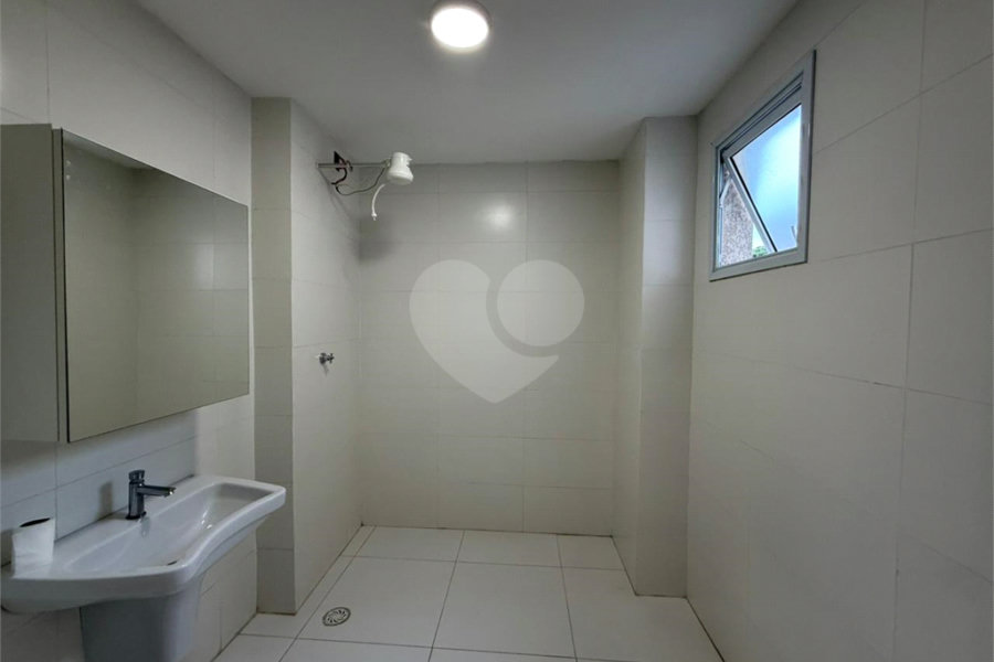 Casa à venda com 2 quartos no condomínio Severa, São Paulo - SP