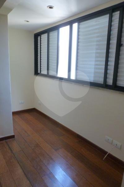 Cobertura à venda com 3 quartos, sendo 1 suíte,  em Vila Suzana, São Paulo, SP