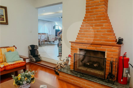 Casa à venda com 4 suítes no condomínio Monte Belo, Salto - SP