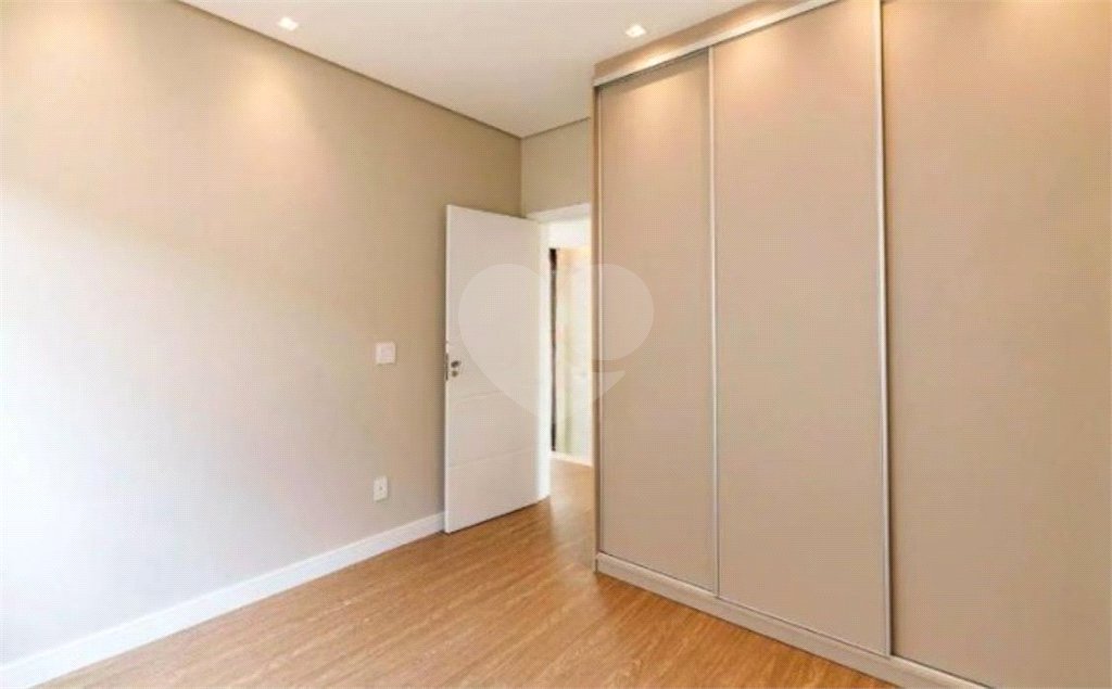 Casa à venda com 3 quartos, sendo 2 suítes,  no condomínio Alphaville Dom Pedro Iii, Campinas - SP