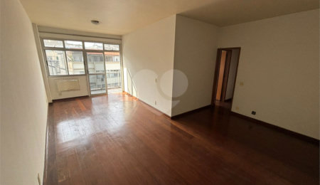 Apartamento à venda com 4 quartos, sendo 1 suíte,  em Tijuca, Rio de Janeiro, RJ