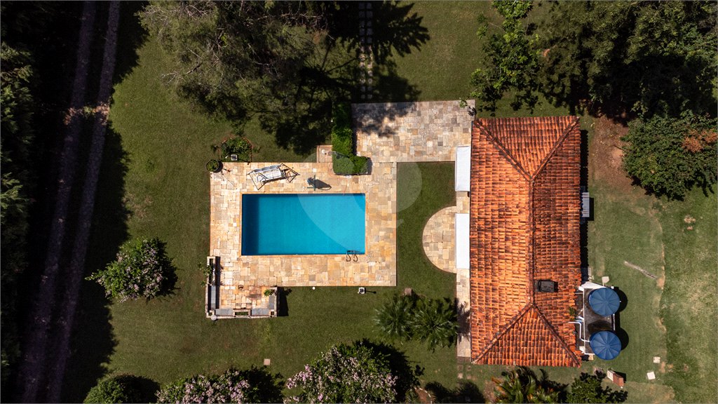Chácara à venda com 5 quartos, sendo 2 suítes, em Vila São João, Sarapuí, SP