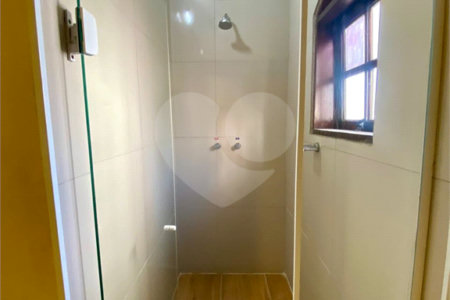 Sobrado à venda com 3 quartos, sendo 1 suíte, em Vila Gomes Cardim, São Paulo, SP