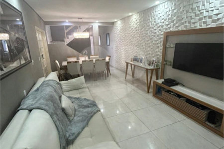 Casa de Vila à venda com 4 quartos, sendo 1 suíte, em Jardim Gramados de Sorocaba, Sorocaba, SP