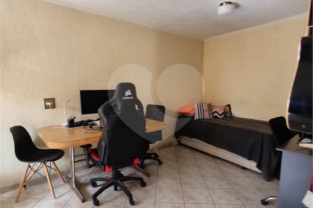 Casa à venda com 2 quartos, sendo 1 suíte, em Vila Maria Alta, São Paulo, SP