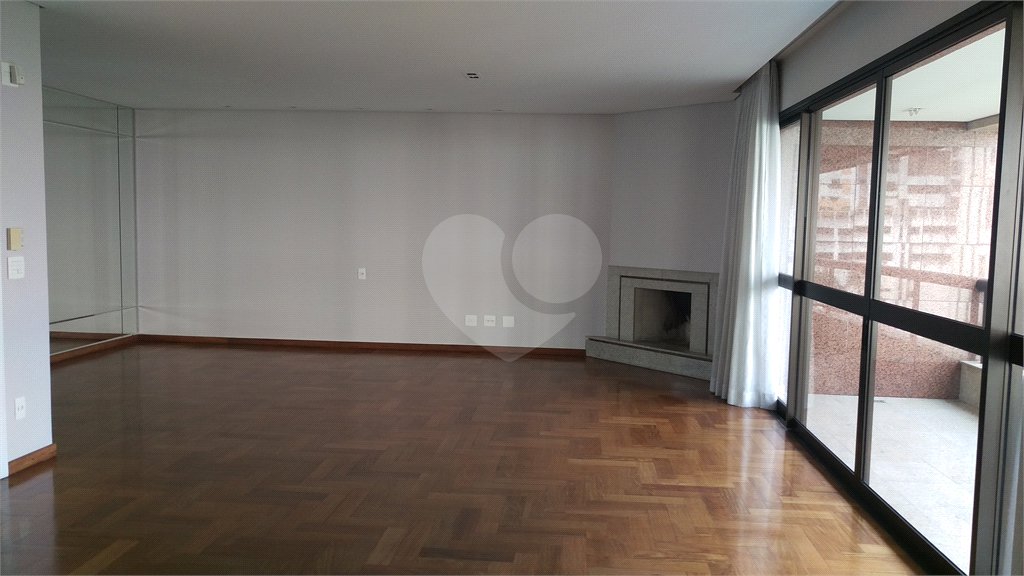 Apartamento à venda com 4 suítes em Vila Suzana, São Paulo, SP