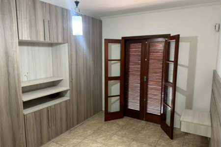 Sobrado à venda ou para alugar com 3 suítes em Vila Sônia, São Paulo, SP