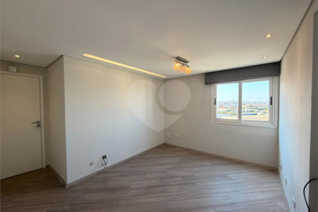 Apartamento à venda com 2 quartos em Sítio Pinheirinho, São Paulo, SP