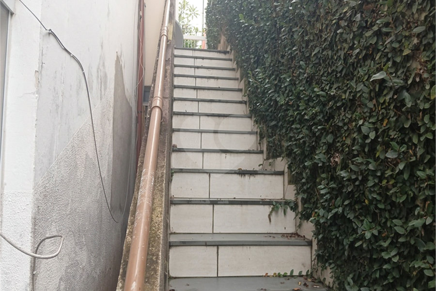 Casa para alugar com 5 quartos no Centro, Mairiporã, SP