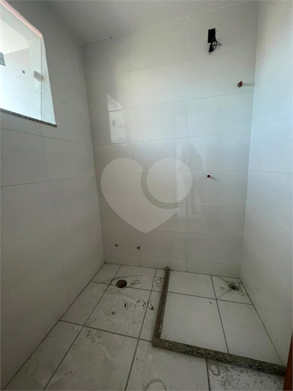 Casa à venda com 2 quartos, sendo 1 suíte, no condomínio Residencial Marlene Correia, Rio de Janeiro - RJ