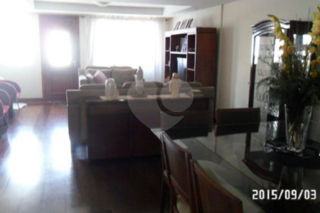 Sobrado à venda com 3 quartos, sendo 2 suítes,  em Vila Aurora (zona Norte), São Paulo, SP