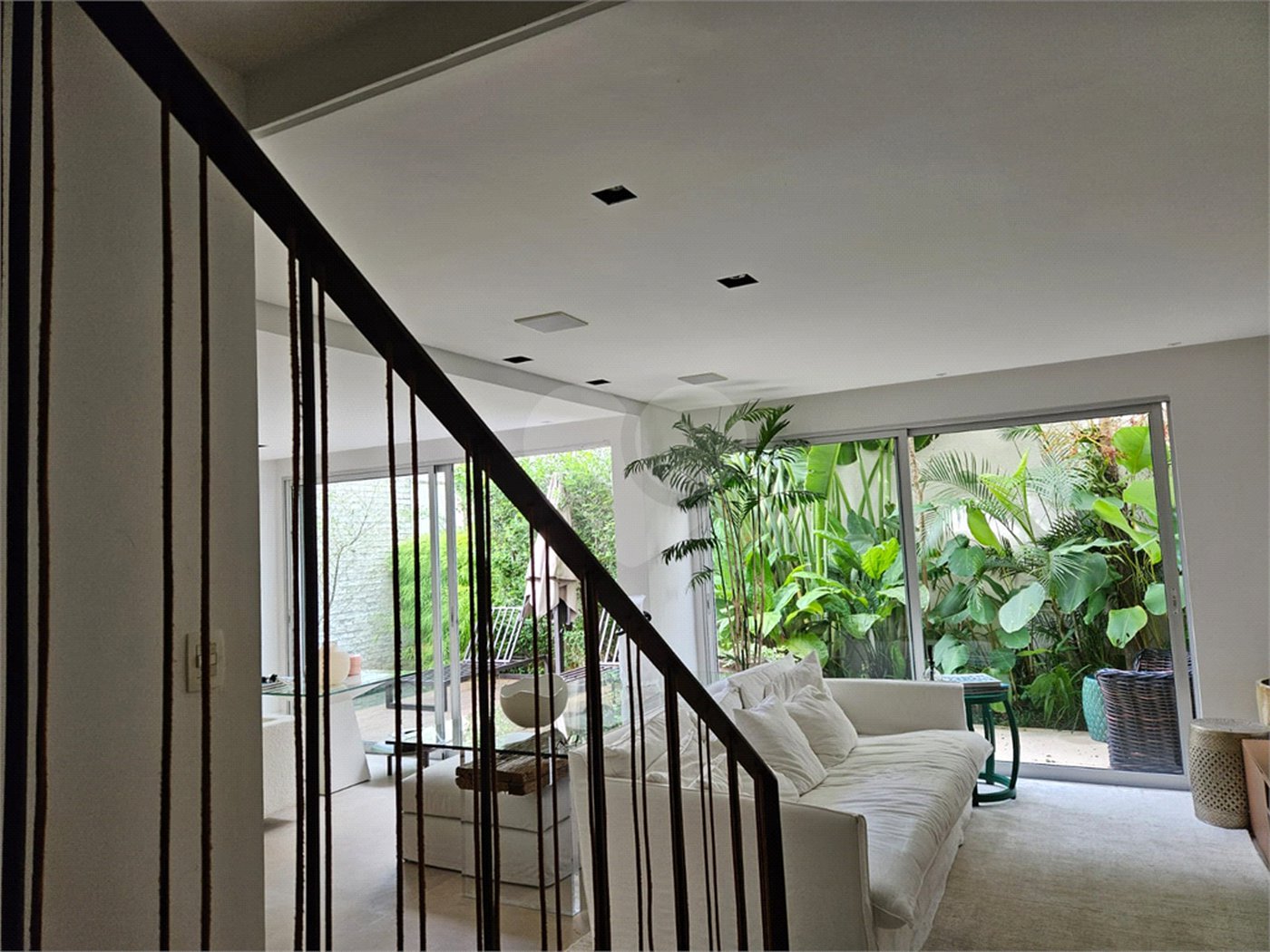 Casa à venda com 4 quartos, sendo 2 suítes,  no condomínio Villa Luxis, São Paulo - SP