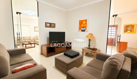 Casa à venda com 6 quartos, sendo 3 suítes,  em Santos Dumont, Três Lagoas, MS