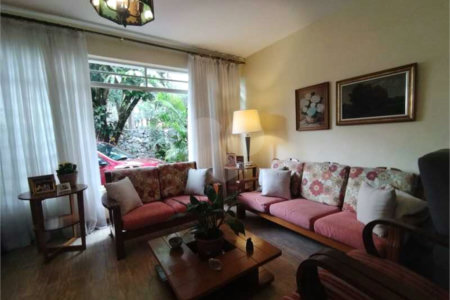 Sobrado à venda com 3 quartos, sendo 1 suíte,  em Brooklin Paulista, São Paulo, SP