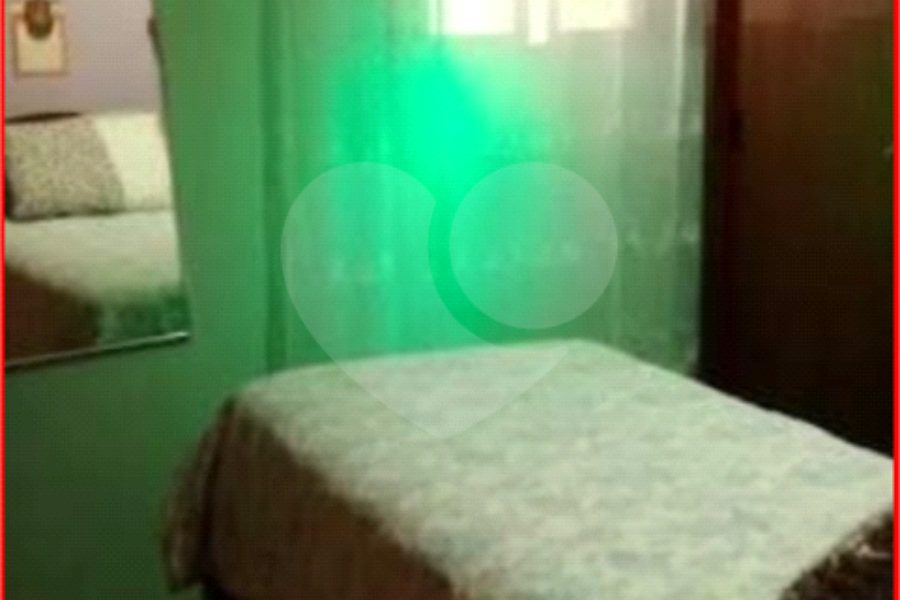 Sobrado à venda com 5 quartos, sendo 1 suíte, em Parque Edu Chaves, São Paulo, SP