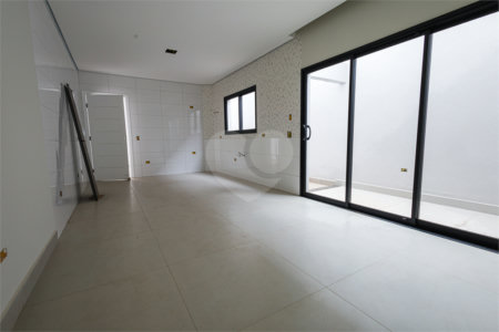 Casa à venda com 3 suítes em Jardim Santa Mena, Guarulhos, SP