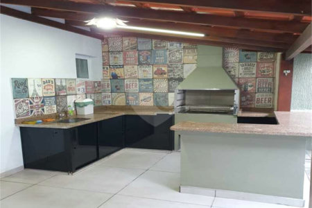 Sobrado à venda com 3 quartos em Parque São Lourenço, Indaiatuba, SP