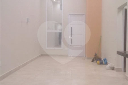 Casa à venda com 3 quartos, sendo 1 suíte, no condomínio Terras da Estância, Paulínia - SP