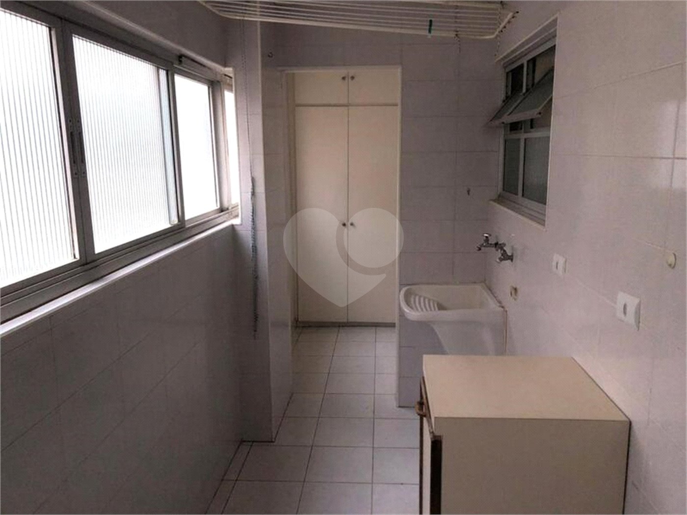 Apartamento à venda com 3 quartos, sendo 1 suíte, em Jardim Paulista, São Paulo, SP