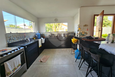 Terreno em condomínio à venda com 3 quartos, sendo 2 suítes,  em Caravelas, Armação dos Búzios, RJ